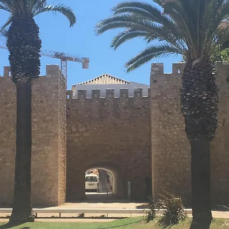 Muralha לאגוּ‏ש